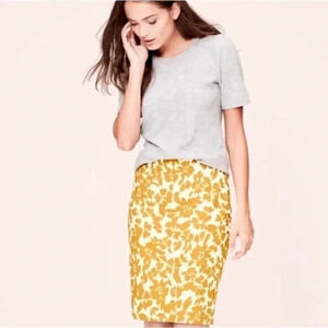 Loft Pencil Skirt White Mustard Yellow Floral Women’s Skirt Size 0